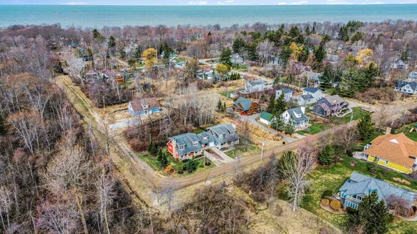 $799,900 | 3048 Park Drive, Douglas, MI 49406