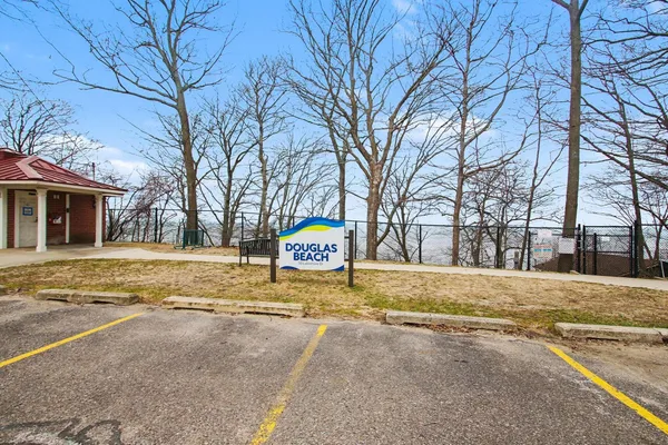 $799,900 | 3048 Park Drive, Douglas, MI 49406