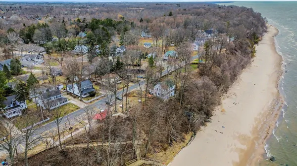 $799,900 | 3048 Park Drive, Douglas, MI 49406