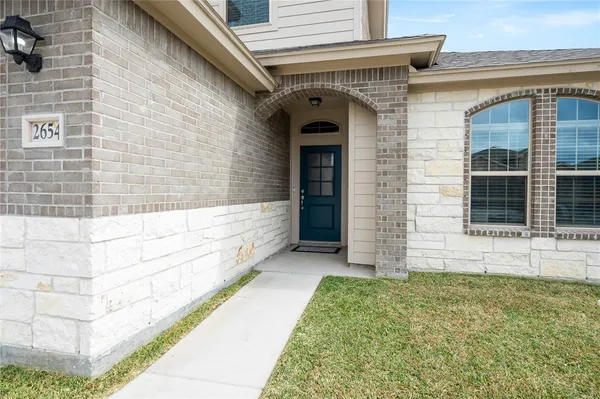 $2,700 | 2654 Westeros Street, Corpus Christi, TX 78415