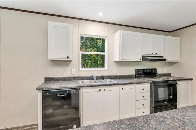 $249,000 | 324 Center Lane, Thurmond, NC 28683