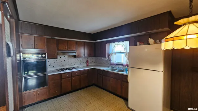 $77,000 | 1080 North Fayette Street, Jacksonville, IL 62650