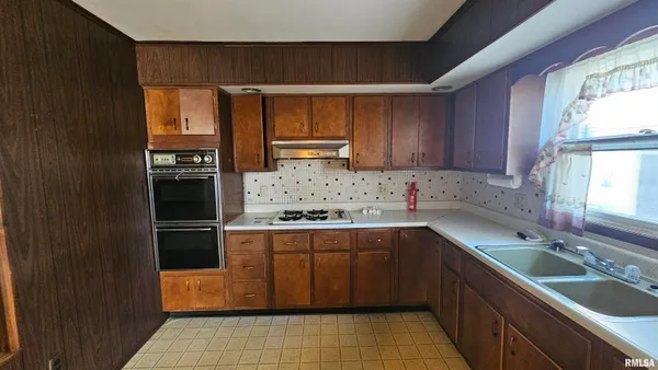 $65,000 | 1080 North Fayette Street, Jacksonville, IL 62650