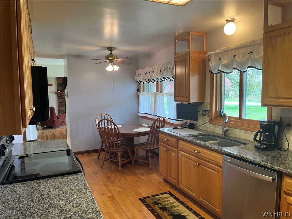 9832 Francis Road Batavia, NY 14020 - Photo 16 of 49