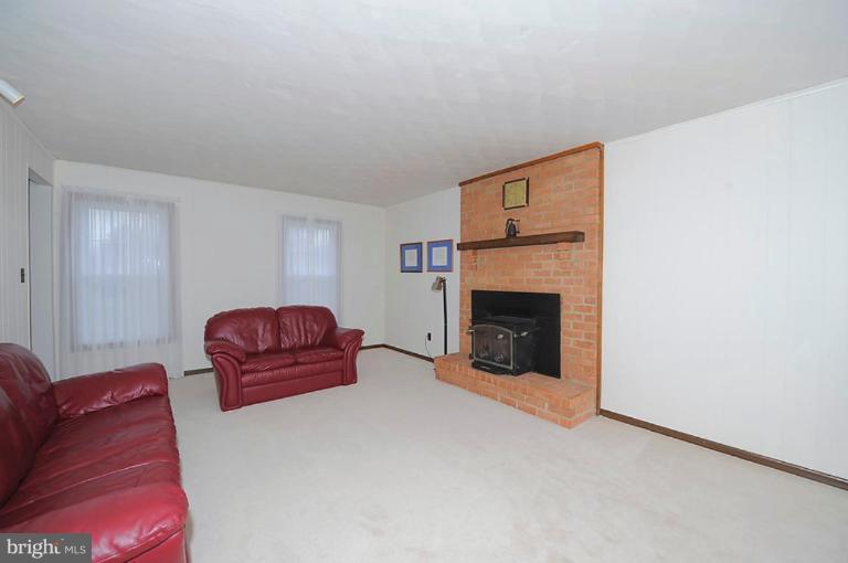 14213 Day Farm Road Glenelg, MD 21737 - Photo 4 of 14 Family Room