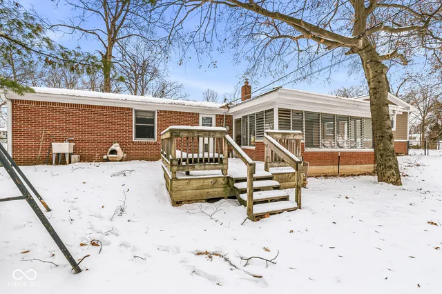 $349,900 | 402 Jenny Lane, Carmel, IN 46032