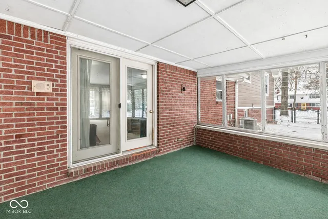 $349,900 | 402 Jenny Lane, Carmel, IN 46032