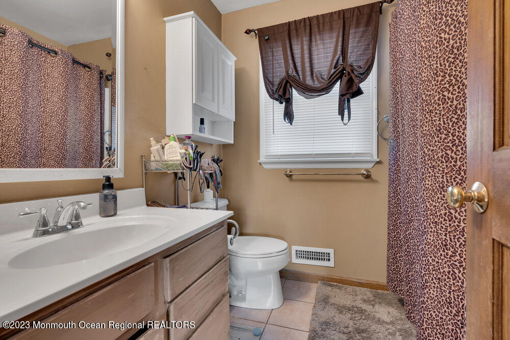 513 Crestview Terrace Point Pleasant, NJ 08742 - Photo 15 of 23 513 Crestview Ter Point Pleasant, NJ