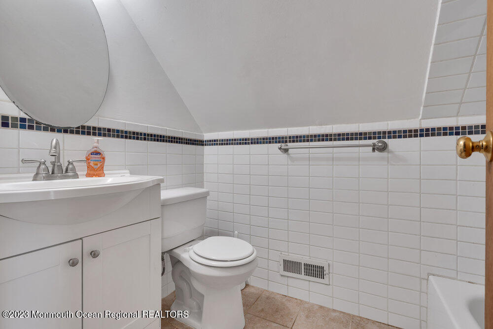 513 Crestview Terrace Point Pleasant, NJ 08742 - Photo 18 of 23 513 Crestview Ter Point Pleasant, NJ