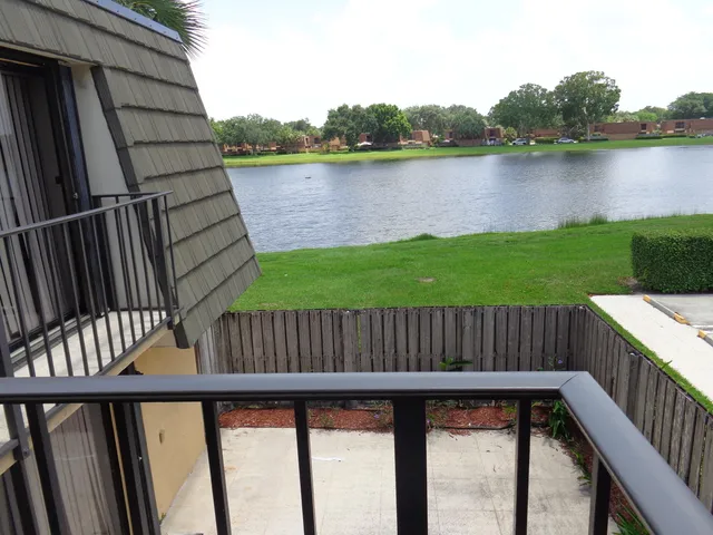 $2,050 | 1015 10th Way, Unit 1015, West Palm Beach, FL 33407