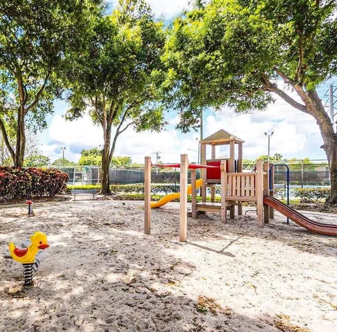 $2,050 | 1015 10th Way, Unit 1015, West Palm Beach, FL 33407