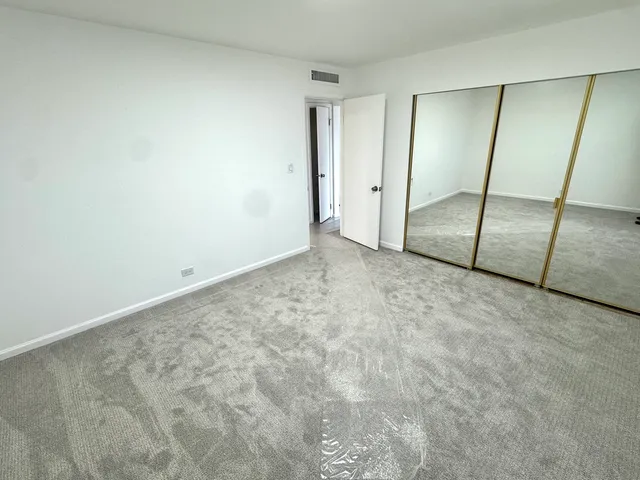 an empty room with a empty space