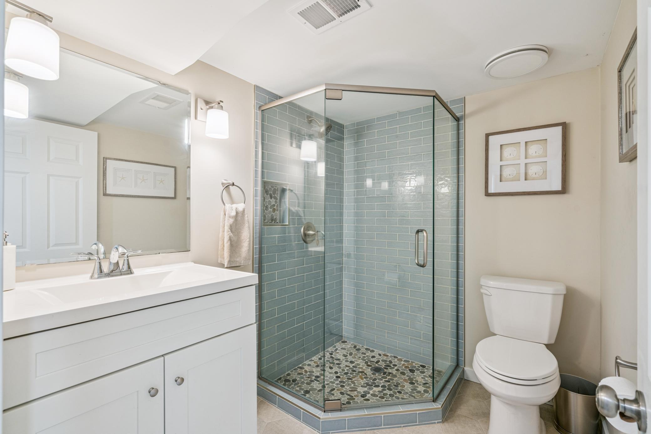 15809 Woodgate Road South Minnetonka, MN 55345 - Photo 17 of 41 Gallery Image 17