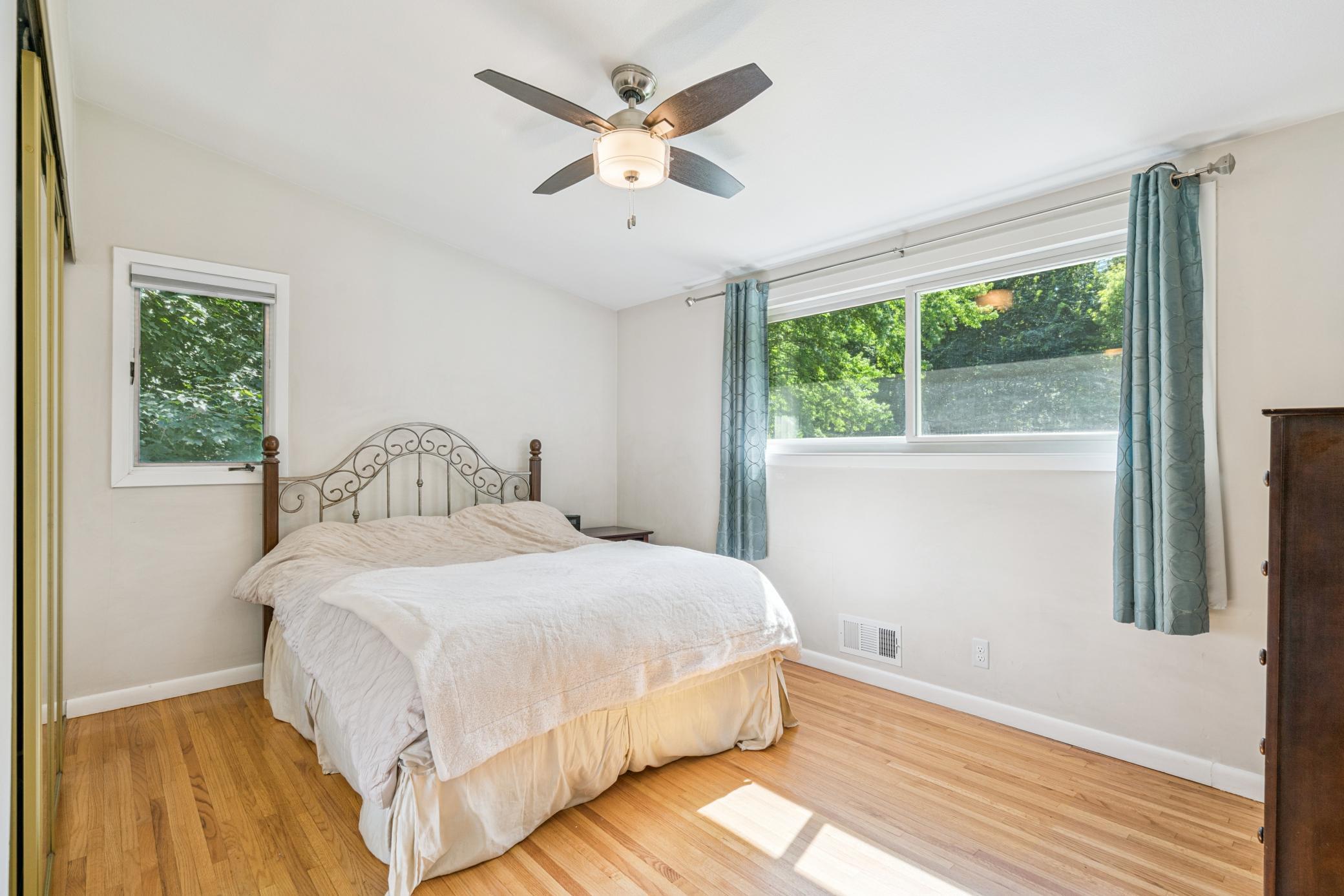 15809 Woodgate Road South Minnetonka, MN 55345 - Photo 20 of 41 Gallery Image 20