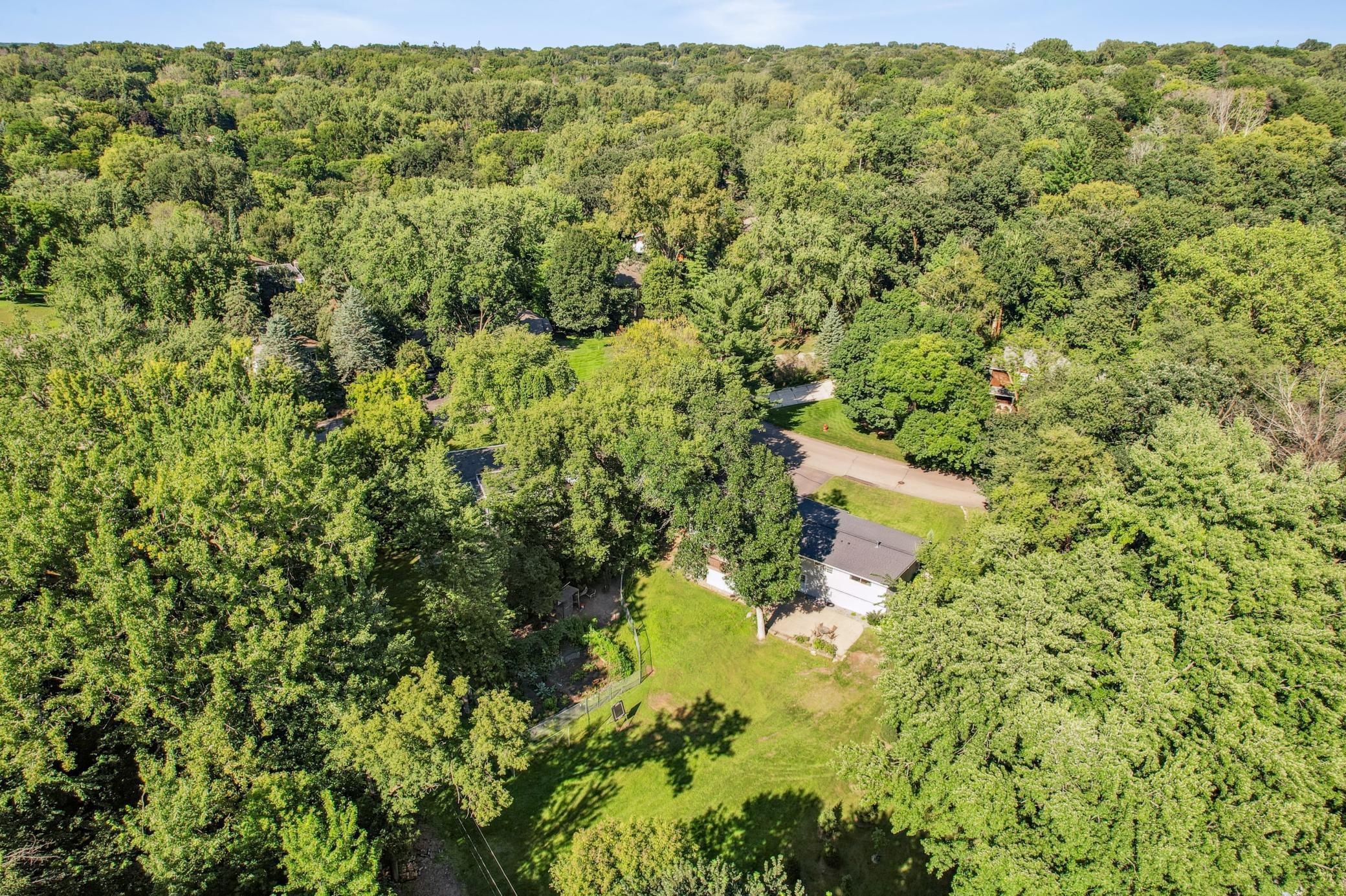 15809 Woodgate Road South Minnetonka, MN 55345 - Photo 30 of 41 Gallery Image 30