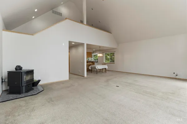 $599,000 | 1418 Four Mile Road, Viola, ID 83872