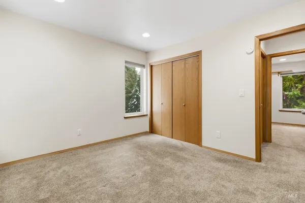 $599,000 | 1418 Four Mile Road, Viola, ID 83872