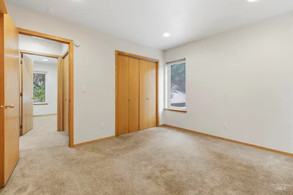 $599,000 | 1418 Four Mile Road, Viola, ID 83872