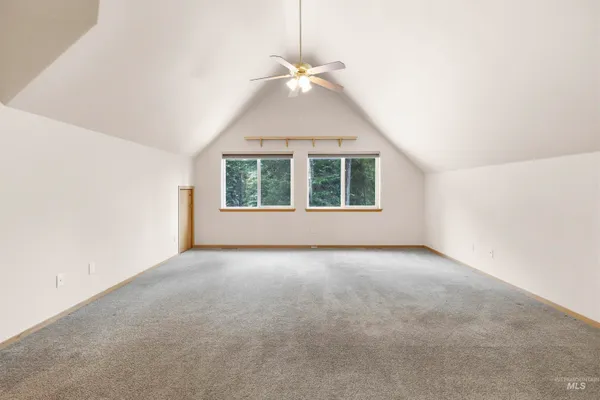 $599,000 | 1418 Four Mile Road, Viola, ID 83872