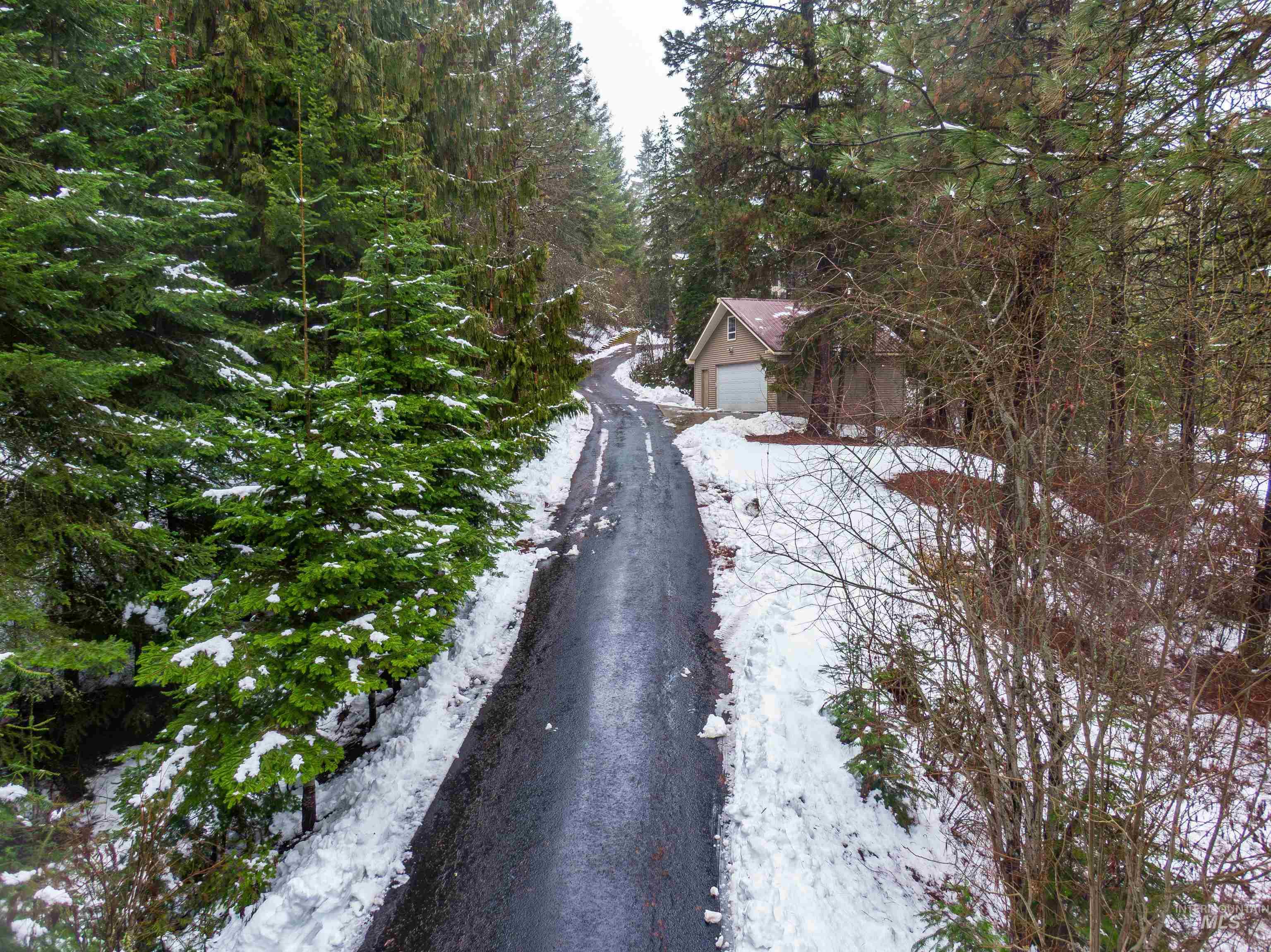 1418 Four Mile Road Viola, ID 83872 - Photo 4 of 50