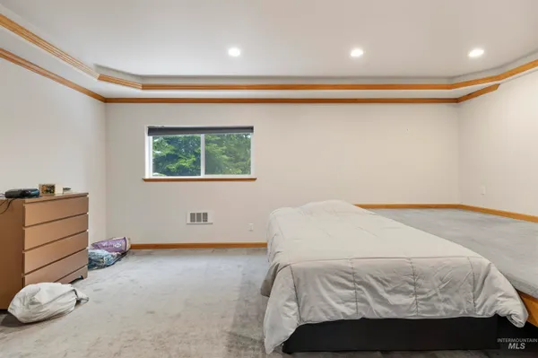 $599,000 | 1418 Four Mile Road, Viola, ID 83872