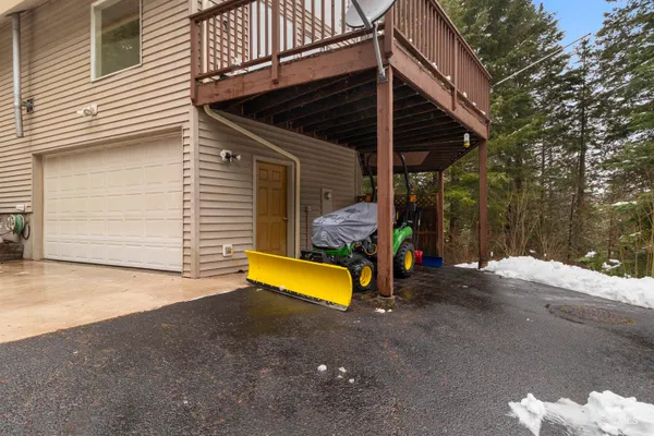 $599,000 | 1418 Four Mile Road, Viola, ID 83872