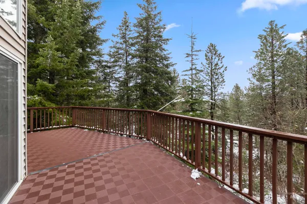 $599,000 | 1418 Four Mile Road, Viola, ID 83872