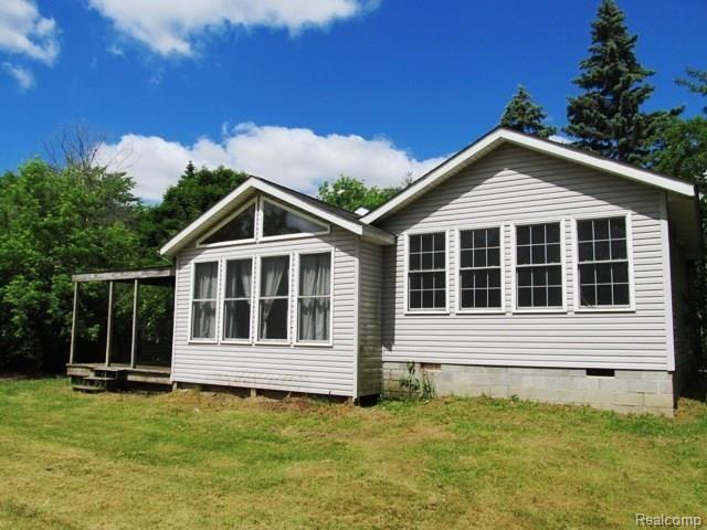 15424 Hull Road Monroe, MI 48161 - Photo 40 of 40 rear elevation.JPG