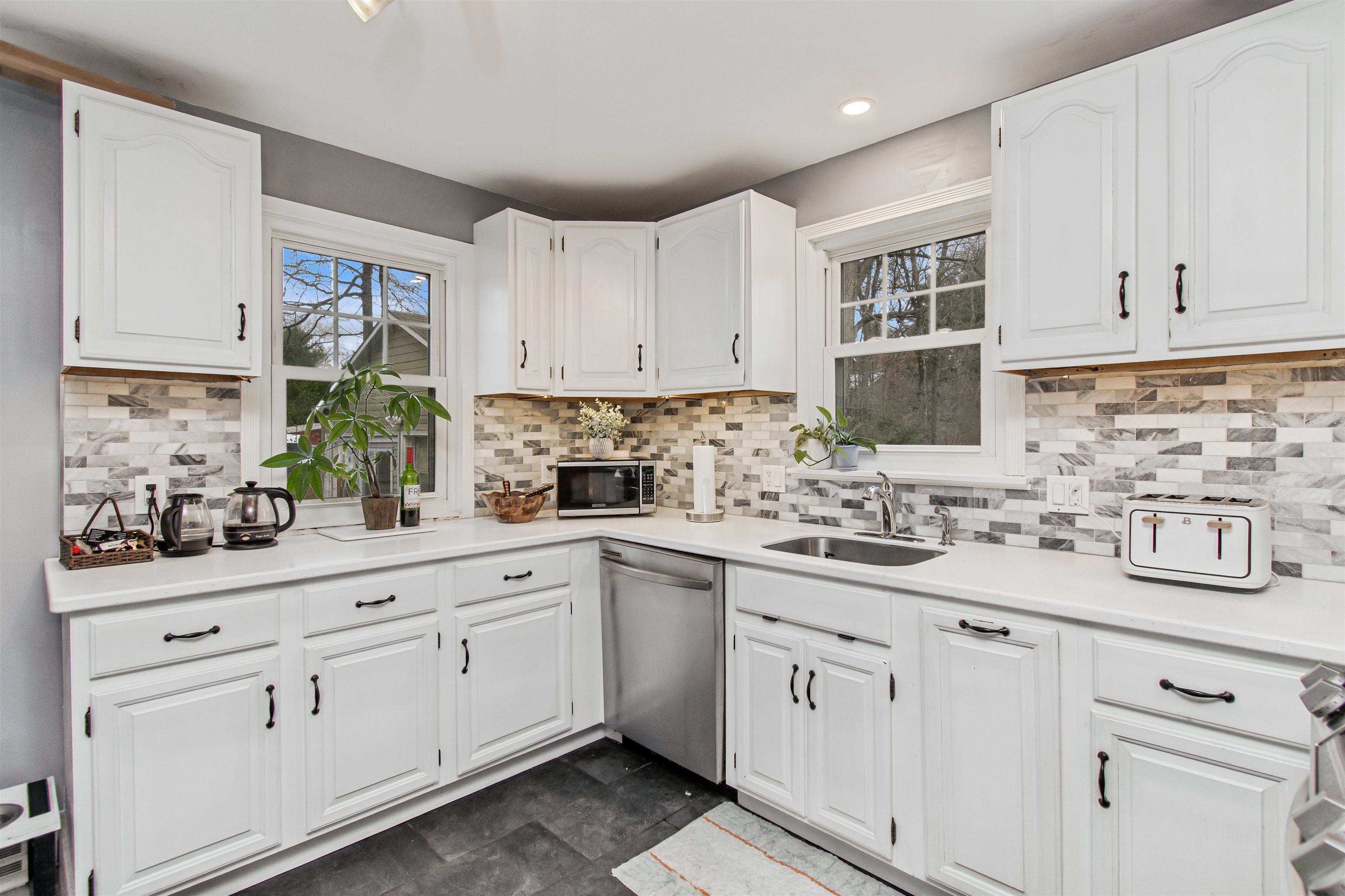 5047 Williston Road Williston, VT 05495 - Photo 12 of 51