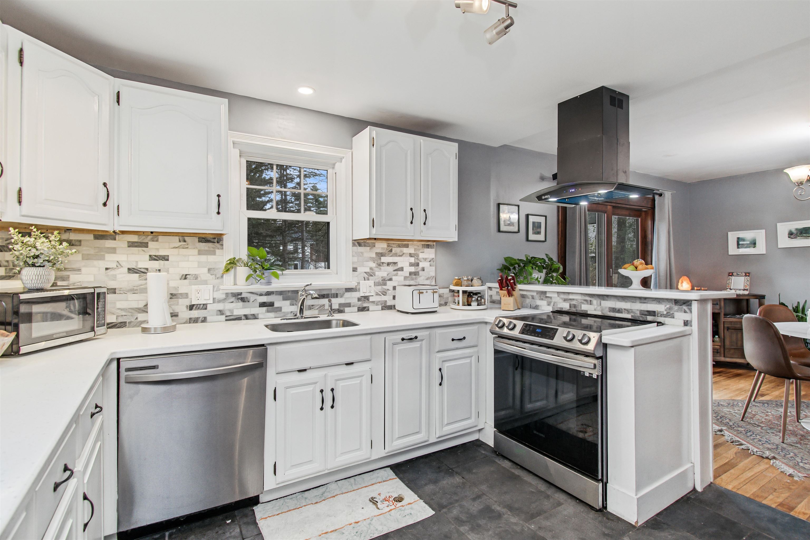 5047 Williston Road Williston, VT 05495 - Photo 15 of 51