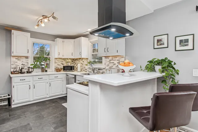 $575,000 | 5047 Williston Road, Williston, VT 05495