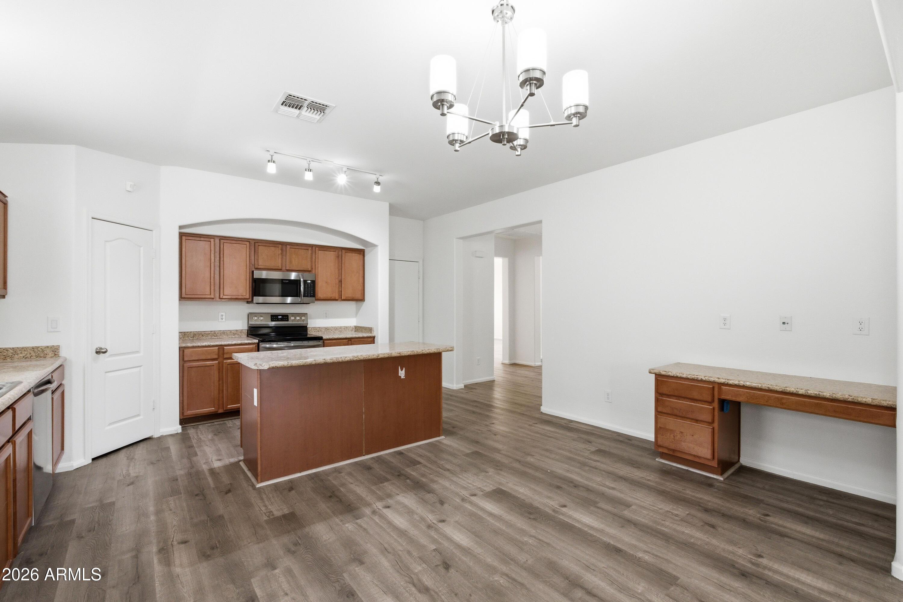 3890 East Graphite Road San Tan Valley, AZ 85143 - Photo 24 of 35 Kitchen