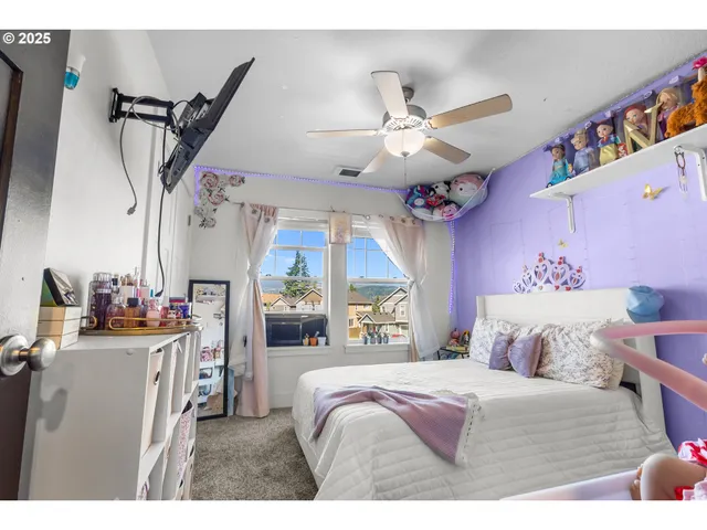 $499,000 | 1172 Chinookan Drive, Cascade Locks, OR 97014