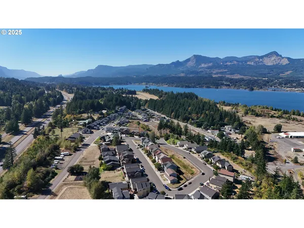 $489,000 | 1172 Chinookan Drive, Cascade Locks, OR 97014