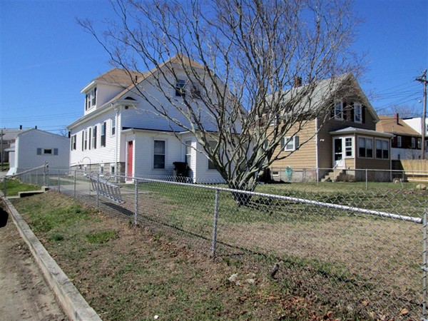 20 Middle Road Acushnet, MA 02743 - Photo 3 of 10 Gallery Image 3