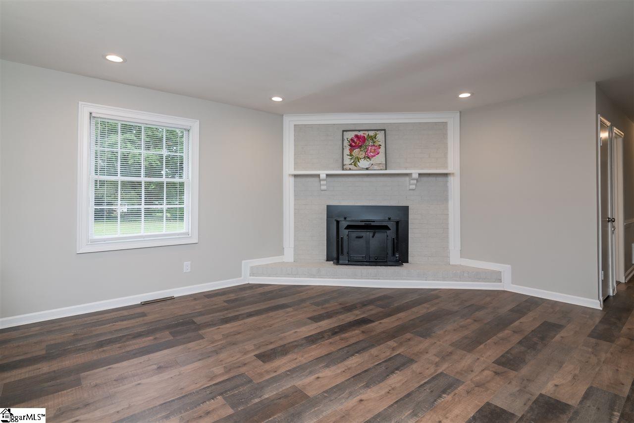 148 Stokes Road Simpsonville, SC 29681 - Photo 12 of 36 Gallery Image 12