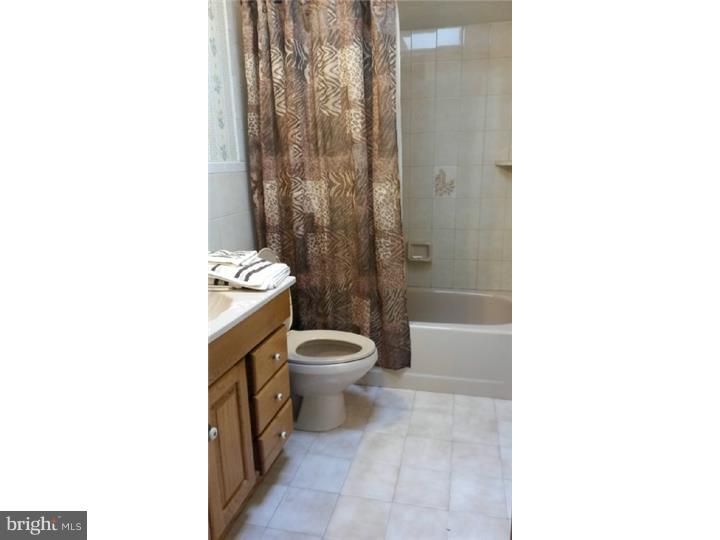 33 Cleft Rock Road Levittown, PA 19057 - Photo 22 of 22 Pool