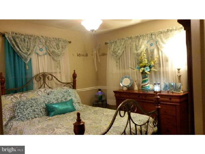 33 Cleft Rock Road Levittown, PA 19057 - Photo 9 of 22 Bedroom 2