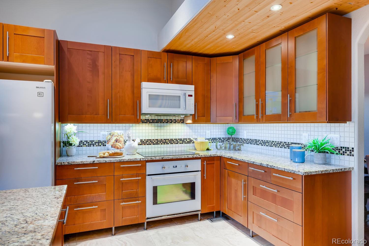 10123 Silver Maple Road Highlands Ranch, CO 80129 - Photo 8 of 40 Gallery Image 8