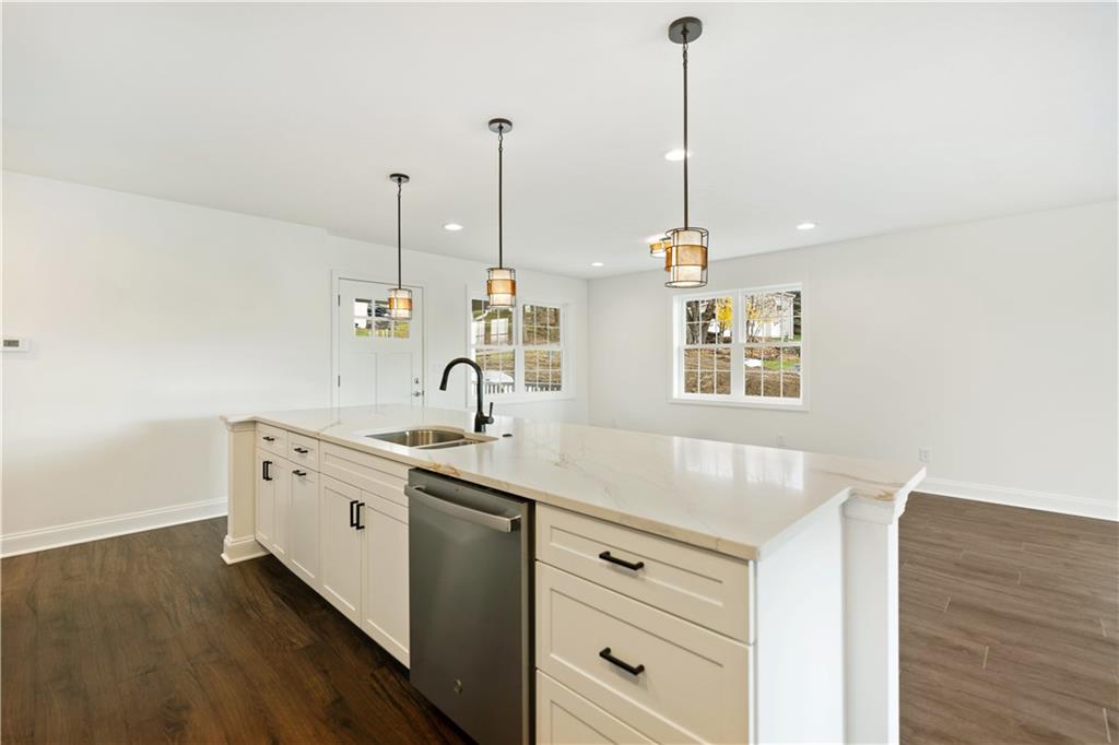 209 Reed Avenue Houston, PA 15342 - Photo 13 of 41 Gallery Image 13