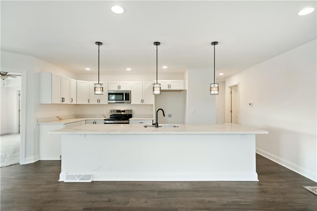 209 Reed Avenue Houston, PA 15342 - Photo 6 of 41 Gallery Image 6