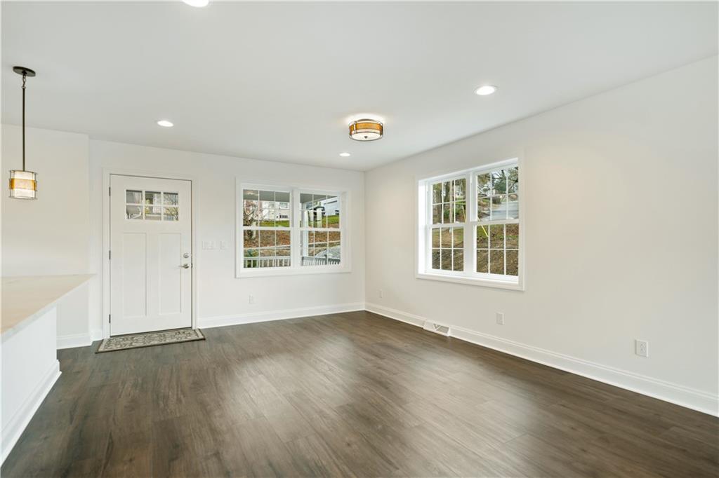 209 Reed Avenue Houston, PA 15342 - Photo 8 of 41 Gallery Image 8