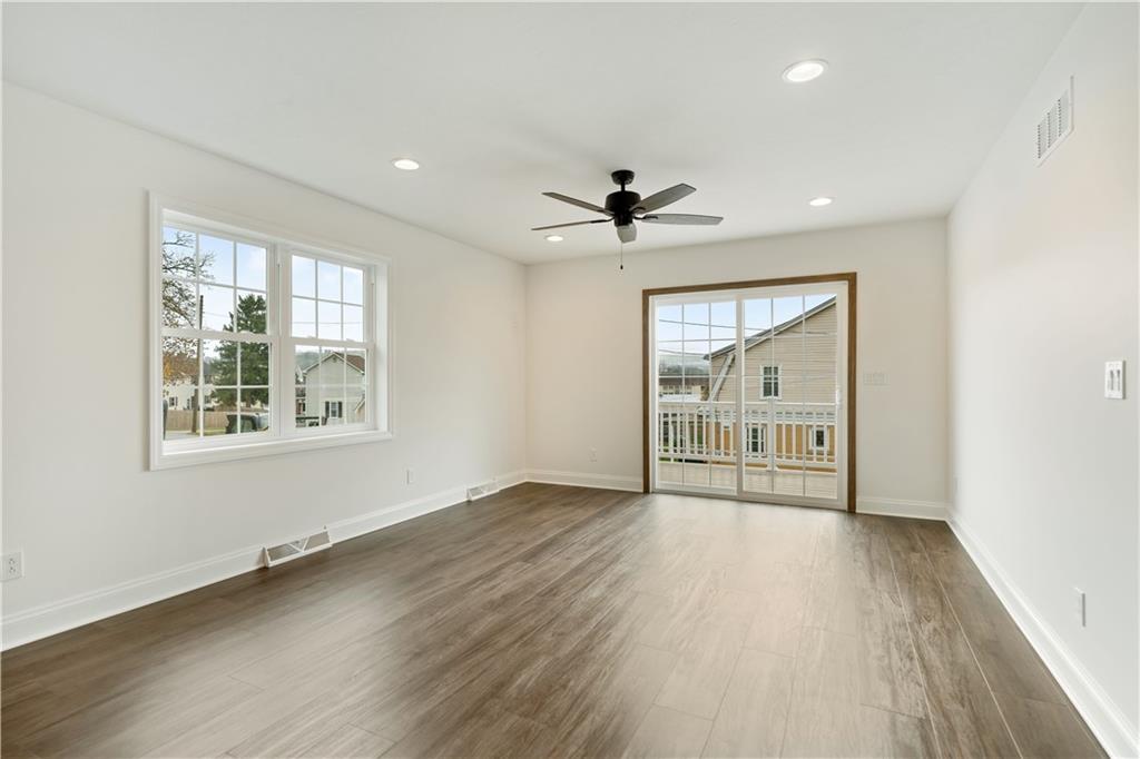 209 Reed Avenue Houston, PA 15342 - Photo 10 of 41 Gallery Image 10
