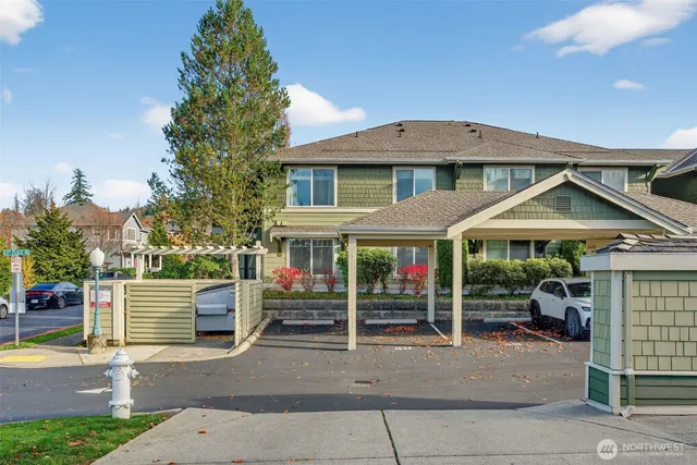$415,500 | 1981 24th Avenue Northeast, Unit 204, Issaquah, WA 98029