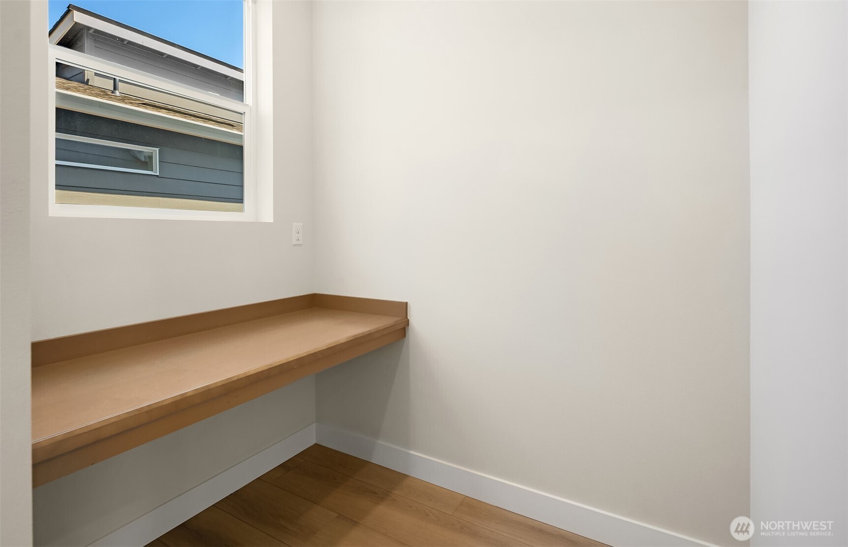 23361 Arbors Terrace Road Northeast, Unit 21 Kingston, WA 98346 - Photo 10 of 19