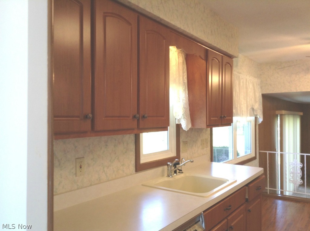1928 Brainard Road Lyndhurst, OH 44124 - Photo 7 of 7