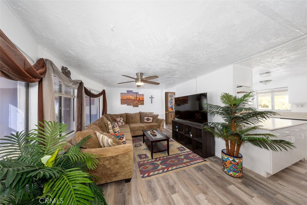 148628 Marl Road Needles, CA 92363 - Photo 7 of 51 Living Room