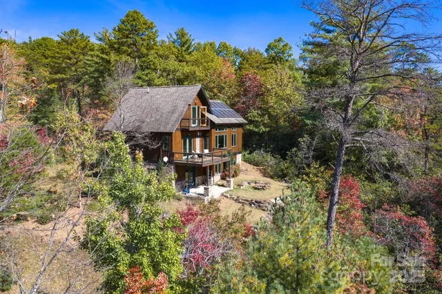a house view with a outdoor space