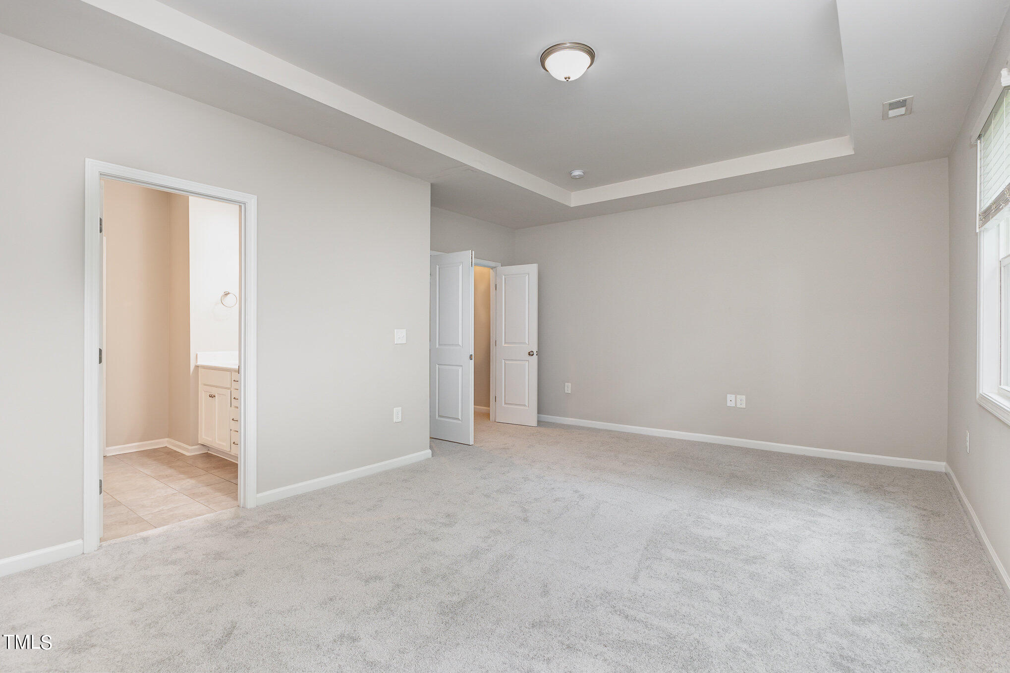 3607 Water Mist Lane Raleigh, NC 27604 - Photo 20 of 30 an empty room with an entryway