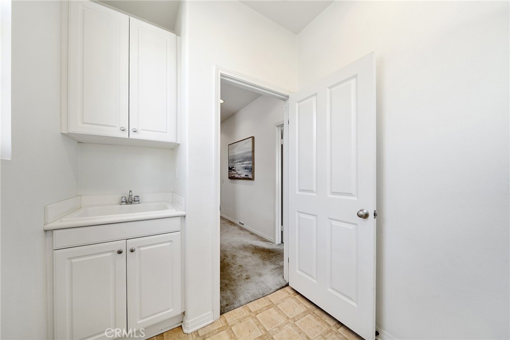 661 East Lavender Way Azusa, CA 91702 - Photo 41 of 48